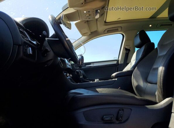 WVGEF9BP3GD012144 2016 VOLKSWAGEN TOUAREG Black Widok wnętrza z przodu