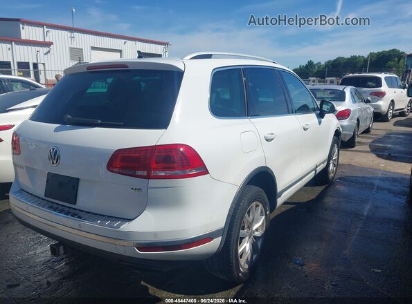 WVGEF9BP3GD012693 2016 VOLKSWAGEN TOUAREG White Задня права чверть
