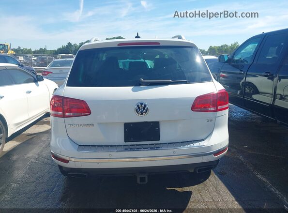 WVGEF9BP3GD012693 2016 VOLKSWAGEN TOUAREG White 