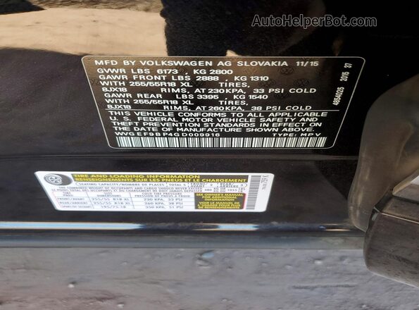 WVGEF9BP4GD009916 2016 VOLKSWAGEN TOUAREG Black Engine compartment view