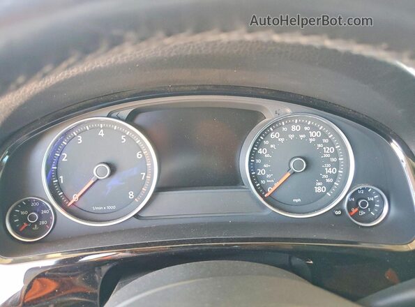 WVGEF9BP4GD009916 2016 VOLKSWAGEN TOUAREG Black Instrument cluster view