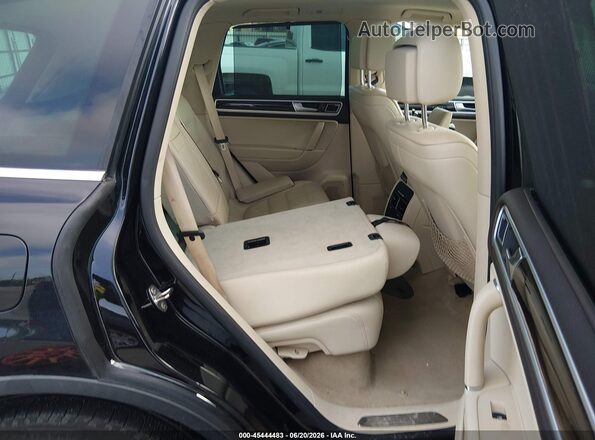 WVGEF9BP5GD011576 2016 VOLKSWAGEN TOUAREG Black Вид наклейки з VIN-кодом