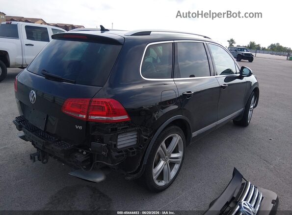 WVGEF9BP5GD011576 2016 VOLKSWAGEN TOUAREG Black Задня права чверть