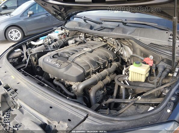 WVGEF9BP5GD011576 2016 VOLKSWAGEN TOUAREG Black Вид ззаду