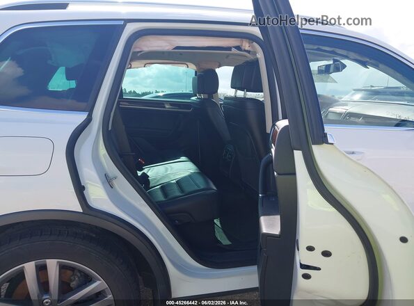 WVGEF9BP7GD001146 2016 VOLKSWAGEN TOUAREG White VIN կոդի պիտակի տեսք