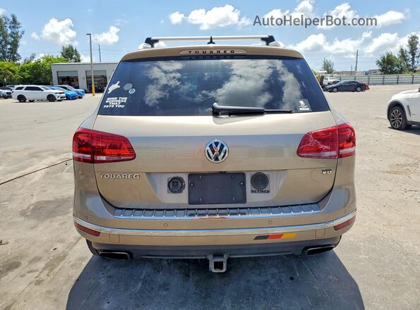 WVGEF9BP7GD010218 2016 VOLKSWAGEN TOUAREG Желто-коричневый 
