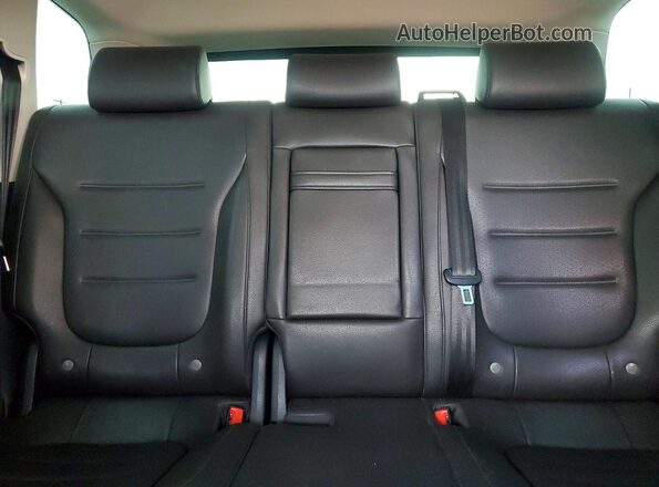 WVGEF9BP8GD010440 2016 VOLKSWAGEN TOUAREG Black Vista de los asientos traseros