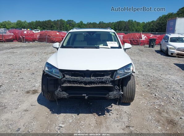 WVGGF7BP3HD006259 2017 VOLKSWAGEN TOUAREG White Vista interior trasera