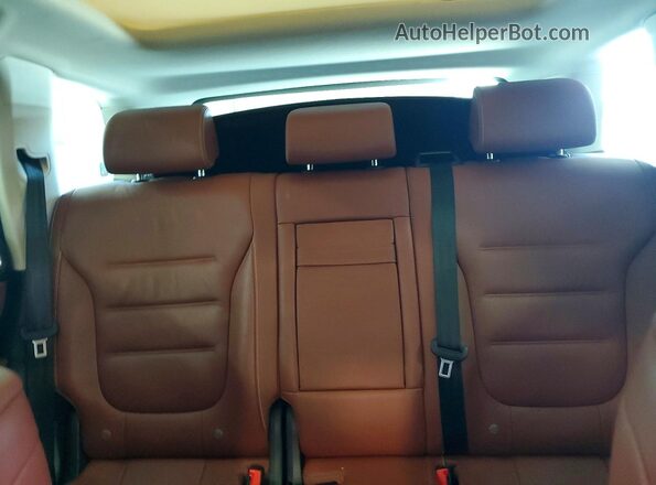 WVGGF7BP4HD002687 2017 VOLKSWAGEN TOUAREG Gray Հետևի նստատեղերի տեսք
