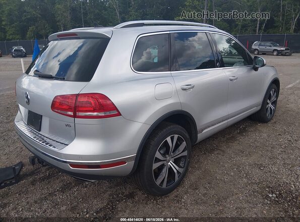 WVGRF7BP0HD004445 2017 VOLKSWAGEN TOUAREG Серый Задняя правая четверть