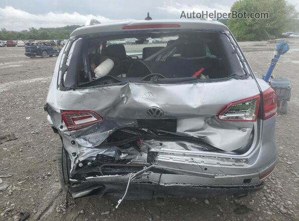 WVGRF7BP2HD001093 2017 VOLKSWAGEN TOUAREG Silver Vista trasera