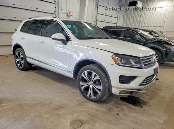 WVGRF7BP4HD001399 2017 VOLKSWAGEN TOUAREG White Передня права чверть