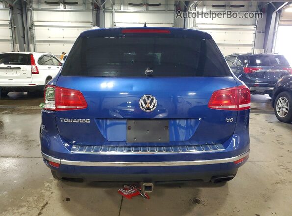 WVGRF7BPXHD003982 2017 VOLKSWAGEN TOUAREG Blue Vista trasera