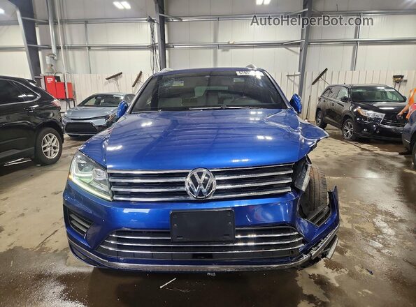 WVGRF7BPXHD003982 2017 VOLKSWAGEN TOUAREG Blue Vista frontal