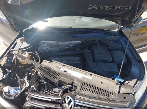 WVGRV7AX6HK005387 2017 VOLKSWAGEN TIGUAN Black უკანა ხედი