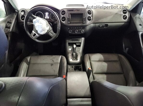 WVGRV7AX8HW508024 2017 VOLKSWAGEN TIGUAN Silver Առջևի վահանակի տեսք