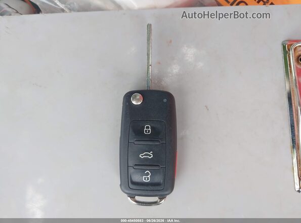 WVGSV7AX0HK031372 2017 VOLKSWAGEN TIGUAN White Առջևի վահանակի տեսք