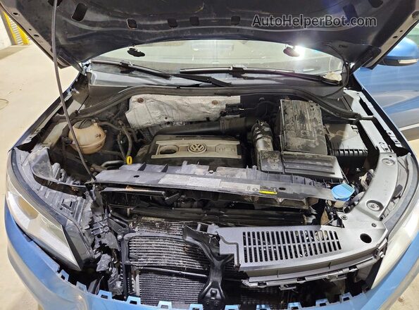 WVGSV7AX2HW500583 2017 VOLKSWAGEN TIGUAN Синий Вид подкапотного пространства