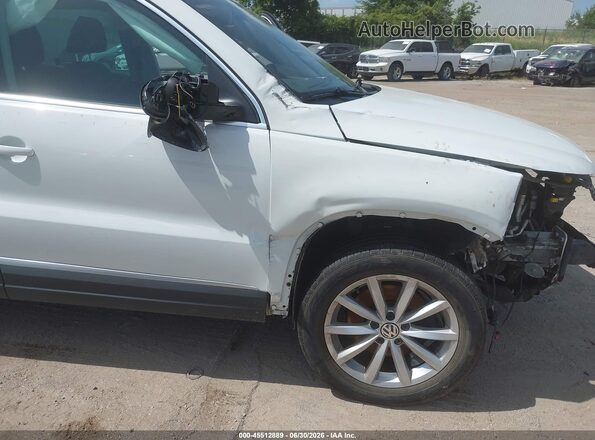 WVGSV7AX2HW502690 2017 VOLKSWAGEN TIGUAN White Вид спереду