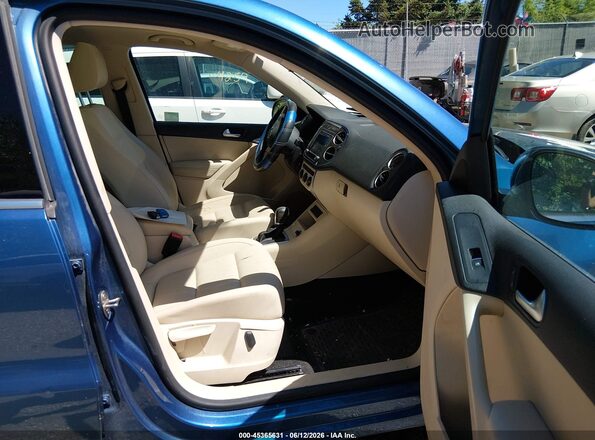 WVGSV7AX3HW512208 2017 VOLKSWAGEN TIGUAN Blue წინა სალონის ხედი