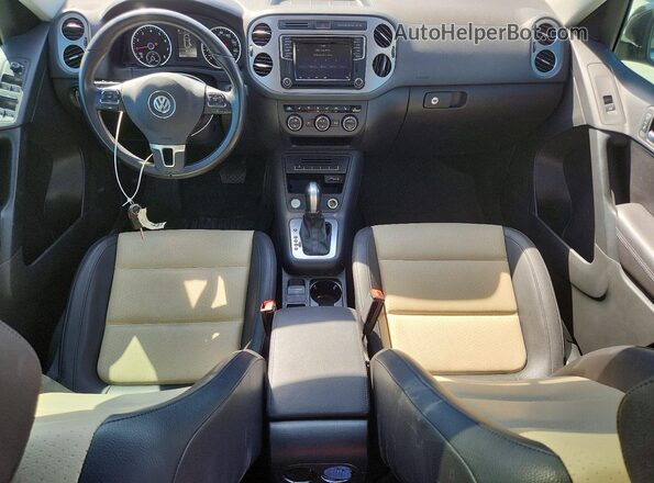 WVGTV7AX1HW505679 2017 VOLKSWAGEN TIGUAN White Dashboard view