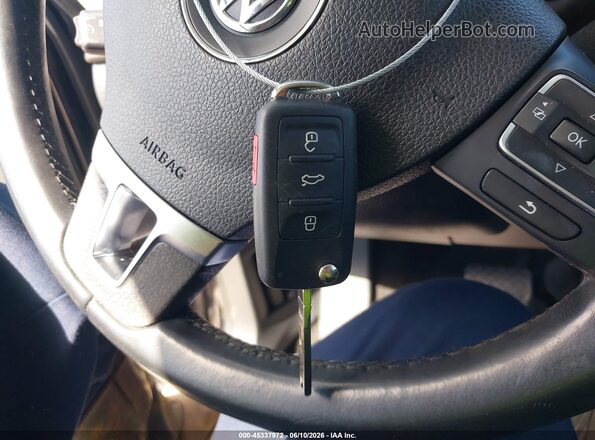 WVGTV7AX4HW507202 2017 VOLKSWAGEN TIGUAN Black წინა პანელის ხედი