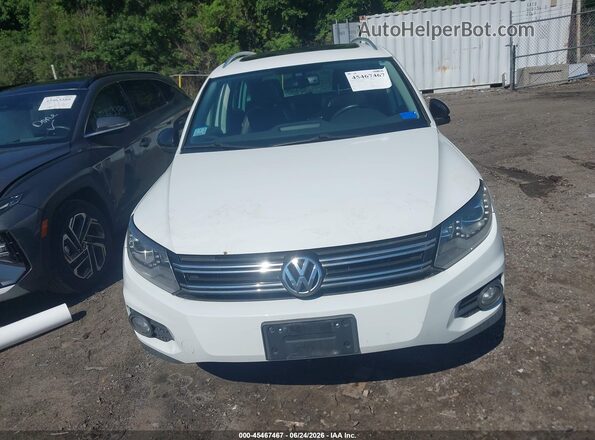 WVGUV7AX0HK015794 2017 VOLKSWAGEN TIGUAN White ხელსაწყოთა პანელის ხედი