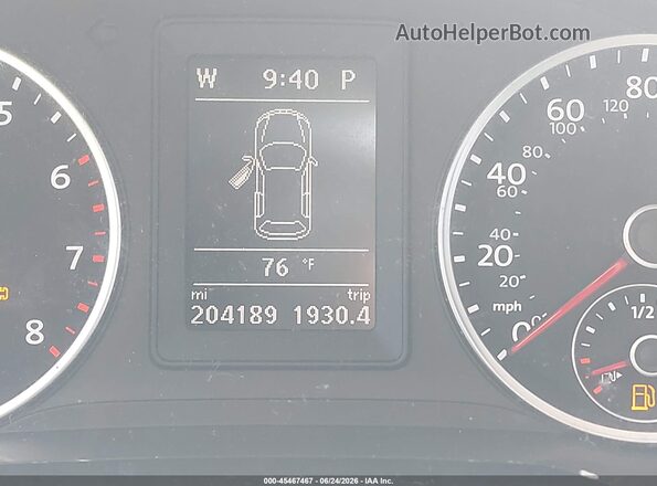WVGUV7AX0HK015794 2017 VOLKSWAGEN TIGUAN White 