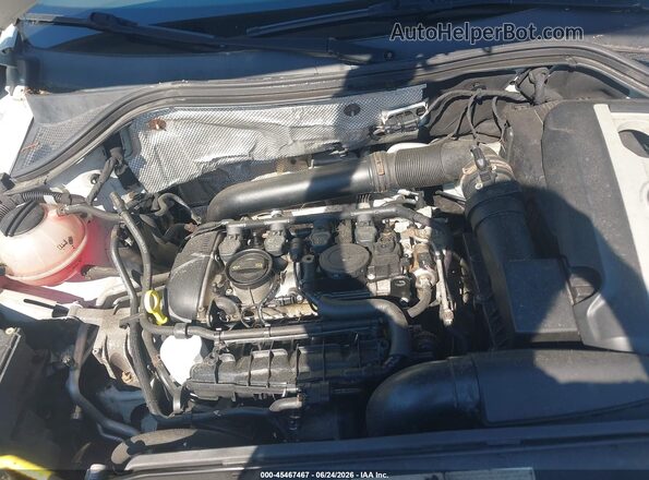 WVGUV7AX0HK015794 2017 VOLKSWAGEN TIGUAN White უკანა ხედი