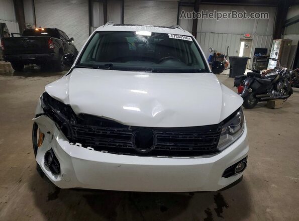 WVGUV7AX7HK022516 2017 VOLKSWAGEN TIGUAN White Front view