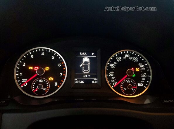 WVGUV7AX7HK022516 2017 VOLKSWAGEN TIGUAN White Instrument cluster view