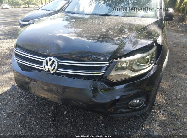 WVGUV7AX9HK020248 2017 VOLKSWAGEN TIGUAN Black Widok z przodu