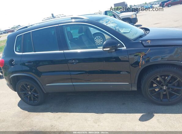WVGWV7AX2HK016356 2017 VOLKSWAGEN TIGUAN Black 