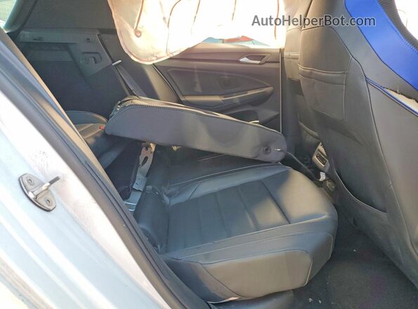 WVWEB7CD1PW209648 2023 VOLKSWAGEN GOLF Белый 