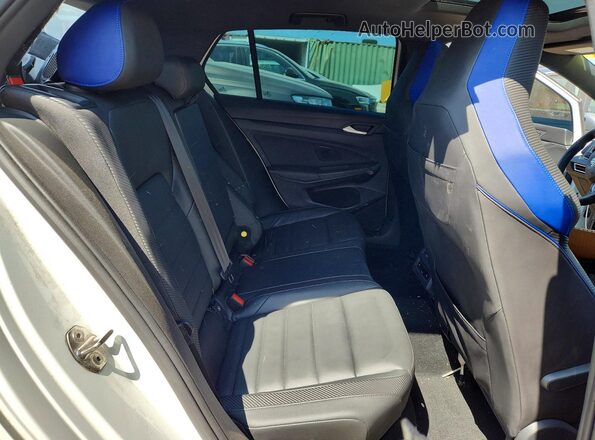 WVWEB7CD4NW165450 2022 VOLKSWAGEN GOLF White Հետևի նստատեղերի տեսք