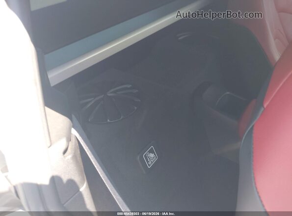 WZ1DB0C02NW052064 2022 TOYOTA GR SUPRA White Widok naklejki z numerem VIN
