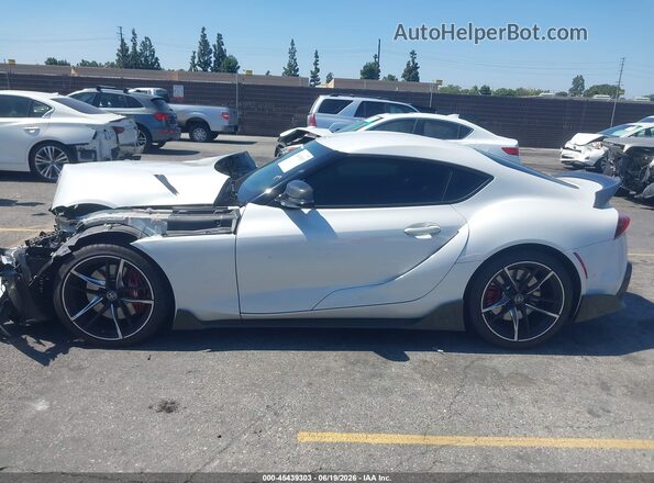 WZ1DB0C02NW052064 2022 TOYOTA GR SUPRA White Widok wnętrza 360 stopni
