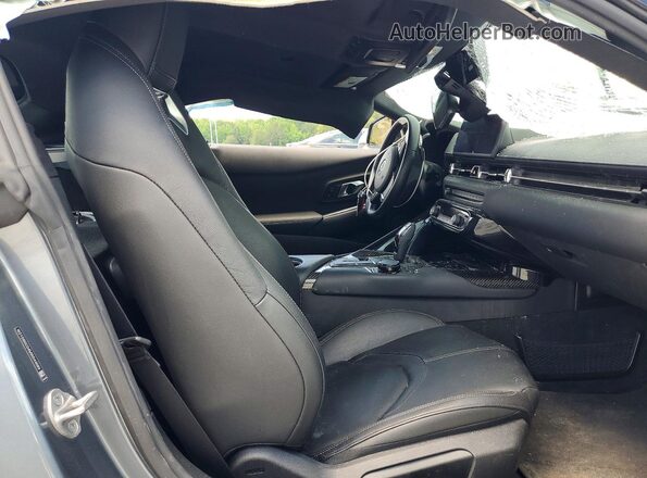WZ1DB0C04MW044689 2021 TOYOTA GR Gray Vista de los asientos traseros
