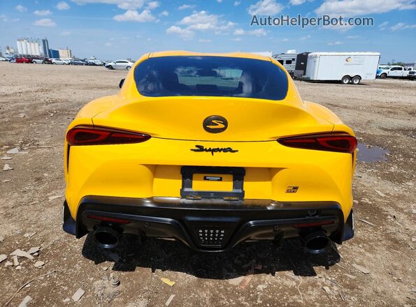 WZ1DB0C04NW051627 2022 TOYOTA GR Yellow უკანა ხედი