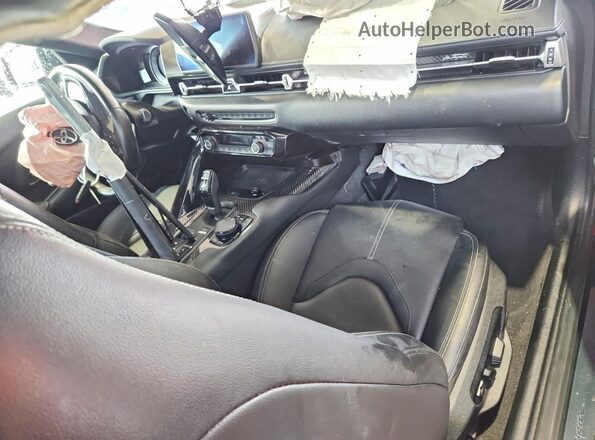 WZ1DB4C03LW022947 2020 TOYOTA GR Red წინა პანელის ხედი
