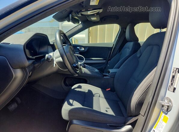 YSMED3KA8PL144314 2023 POLESTAR 2 Silver Vista interior delantera