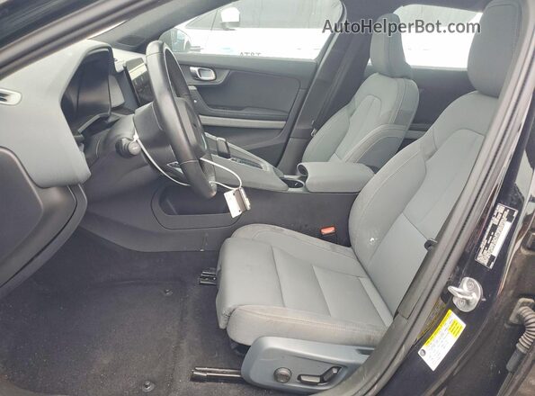 YSMEG3KA6PL130385 2023 POLESTAR 2 Black Front interior view