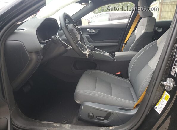 YSMET3KA6PL134416 2023 POLESTAR 2 Black 