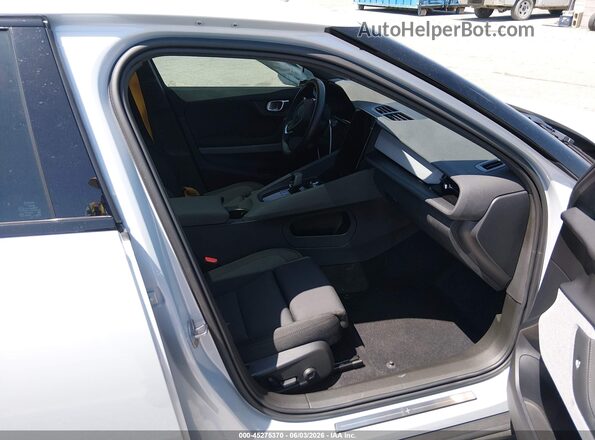 YSMET3KA8PL116273 2023 POLESTAR 2 Gray Widok wnętrza z przodu