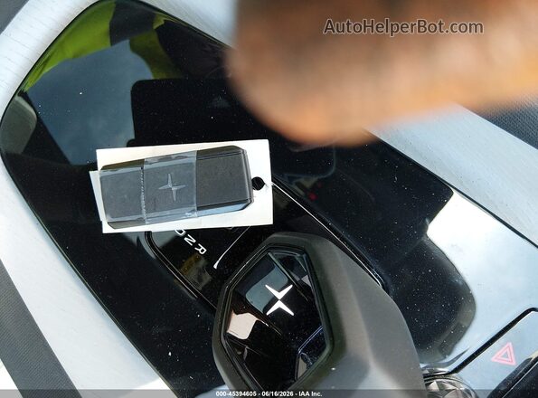YSMFD3KA8RL238068 2024 POLESTAR 2 Серый Вид панели приборов