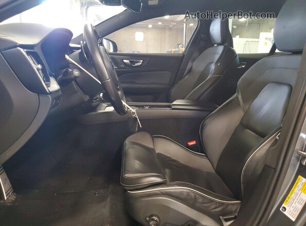 YV1102EM9L2370510 2020 VOLVO V60 Silver Вид салону спереду