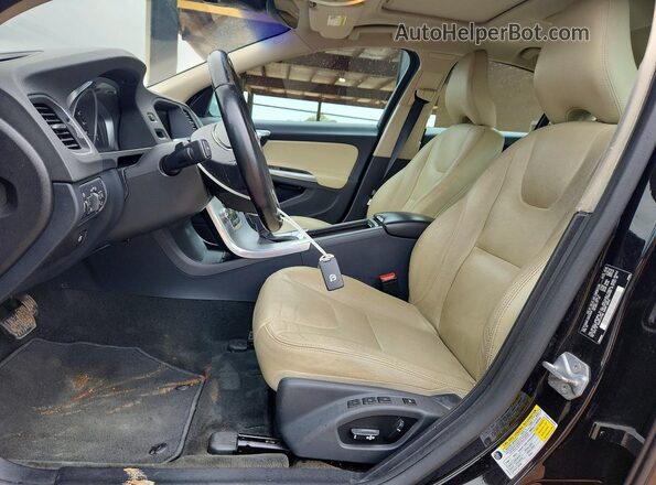 YV126MFL3H2422094 2017 VOLVO S60 Black Սալոնի դիմացի տեսք