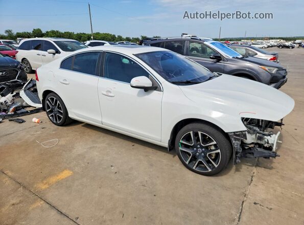 YV126MFL4J2452307 2018 VOLVO S60 White Передня права чверть
