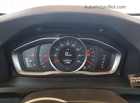 YV126MFL7H2422731 2017 VOLVO S60 White ხელსაწყოთა პანელის ხედი