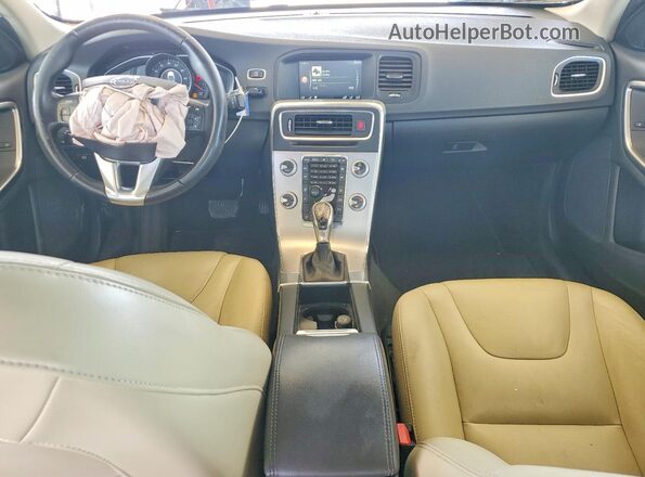 YV126MFL7H2422731 2017 VOLVO S60 White წინა პანელის ხედი